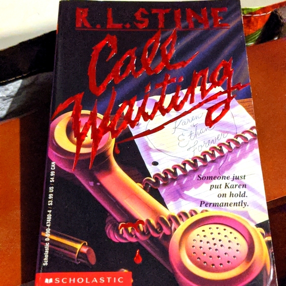 RL Stine Call waiting - Picture 1 of 1